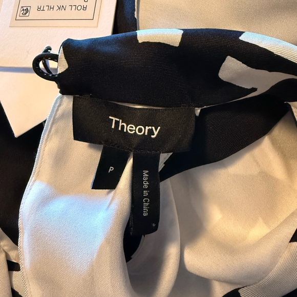 Theory Silk Blouse - Picture 8 of 8